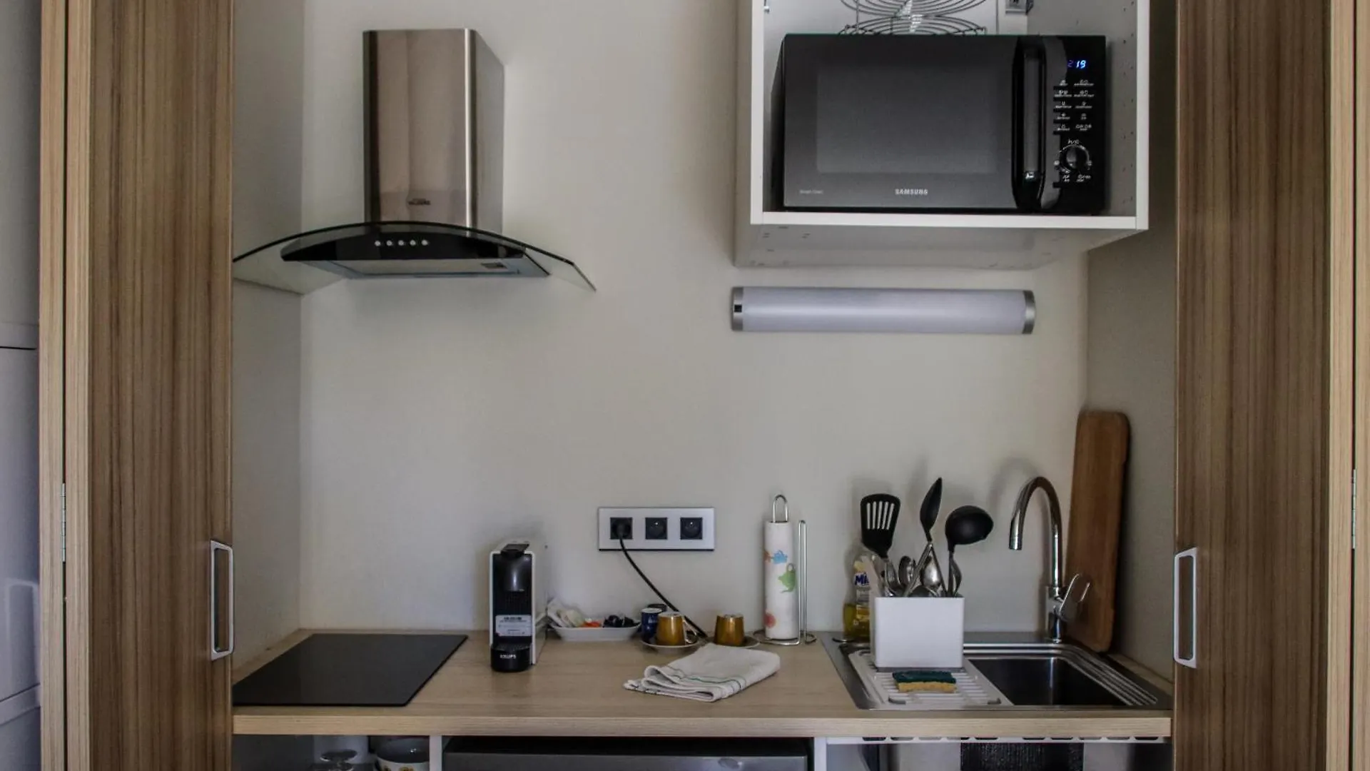 Quarto em Acomodações Particulares Magnifique maison d'hôte contemporaine - Le Beausset França