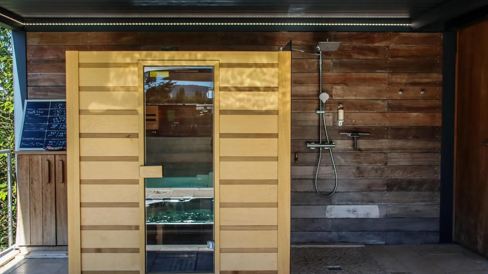 Magnifique maison d'hôte contemporaine - Le Beausset Quarto em Acomodações Particulares