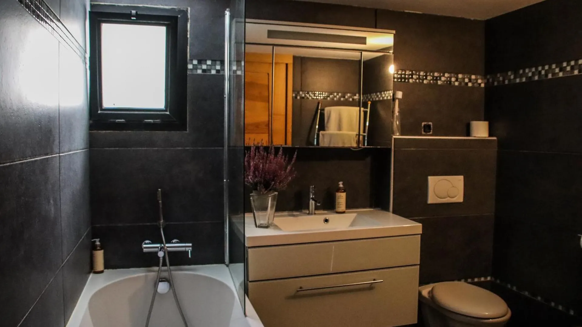 Homestay Villa Des Anemones Le Beausset